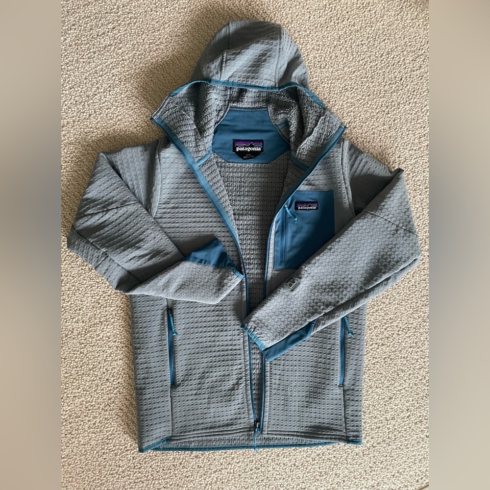 Patagonia Men’s Blue/Gray Tone Jacket - Picture 5 of 5